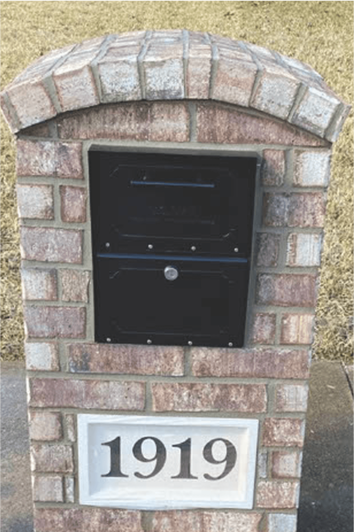 Arched Brick Mailbox After